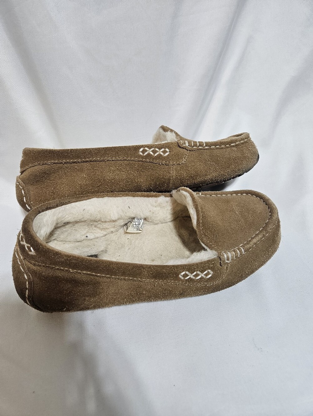 UGG Ansley Slippers Women’s Size 7 Chestnut Suede Shearling Lined Loafers